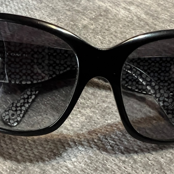 Coach sunglasses main image 12